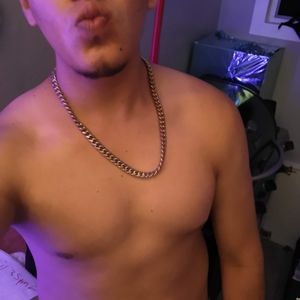 Meet your Posher, Diego